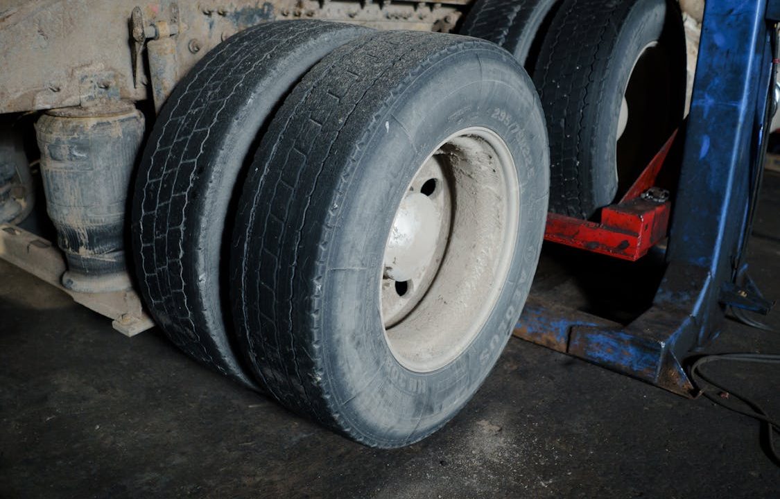 Truck Tyre Shop – Dandenong: Your One-Stop Tyre Solution